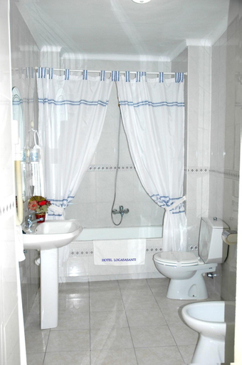 Bathroom 5, Logasasanti, Jaén
