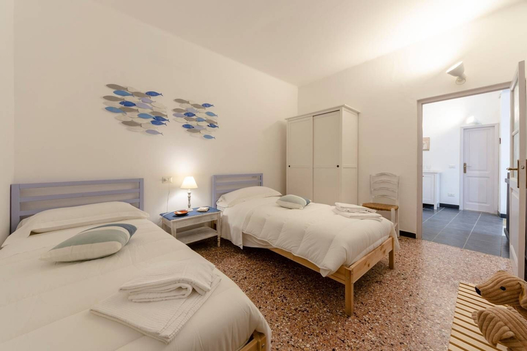 Bedroom 4, JOIVY Sciarita nel Cuore di Vernazza Splendido, La Spezia