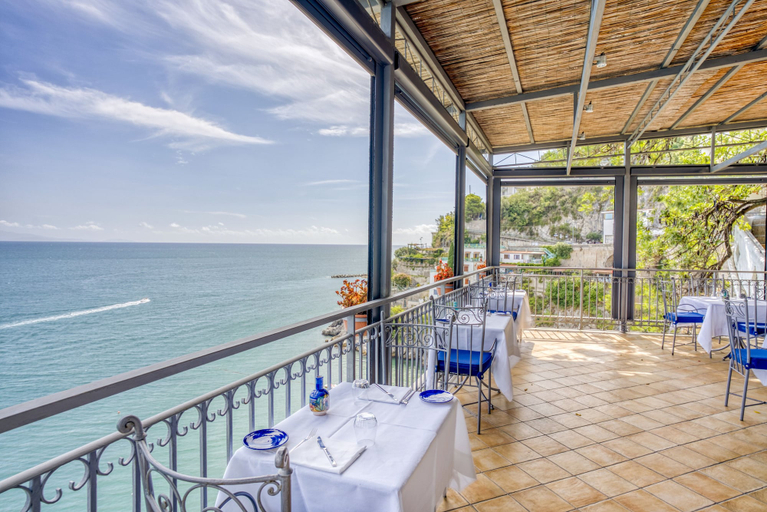 Food & Drinks 5, Hotel Cetus, Salerno