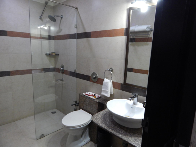Bathroom, HOTEL THE MARQUE By Makson, Mathura