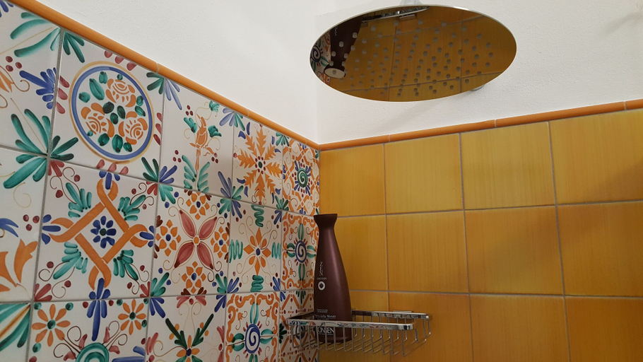 Bathroom 3, Five Roses Bed & Breakfast, Pisa