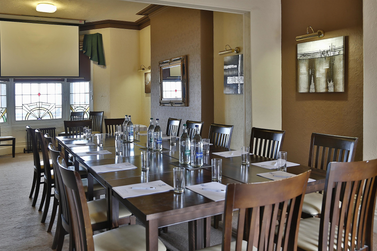 Food & Drinks 5, Lothersdale Hotel Morecambe by Belvilla, Lancashire