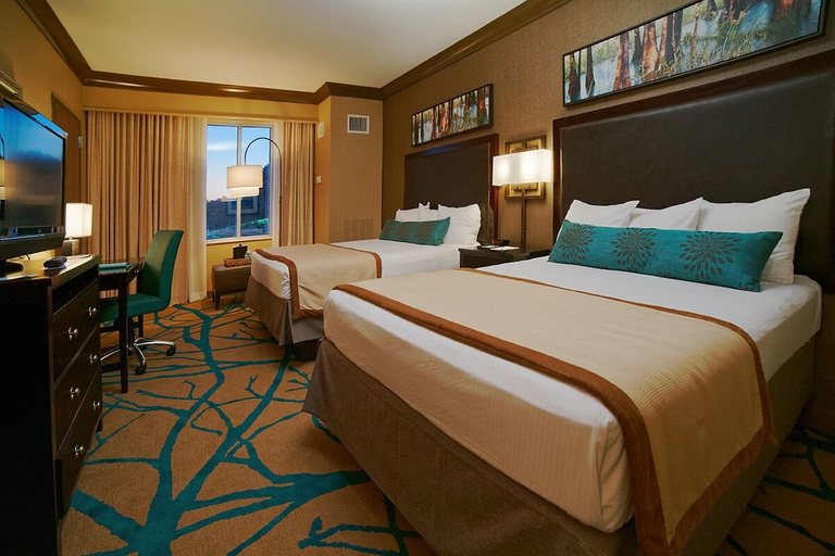 Bedroom 3, Riverwalk Casino Hotel, Warren