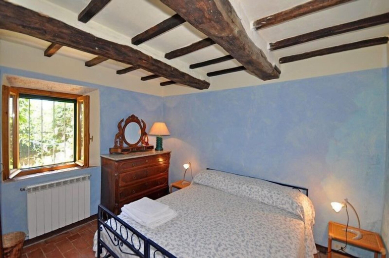 Bedroom 5, Marsilia, Grosseto