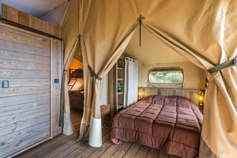 Bedroom 3, Camping Le Moulin des Iscles, Var