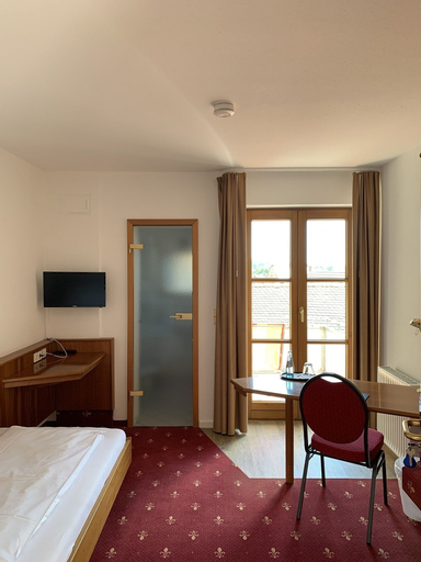 Bedroom 4, Hotel Erlenbacherhof, Hochtaunuskreis