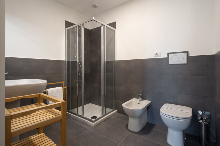 Bathroom 4, Urban House Carducci - Apartments, Torino