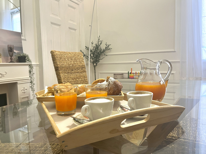 Food & Drinks, Happy Family Apartments Cairoli Studio, Genova