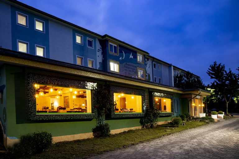 Exterior & Views, Elan Hotel, Limburg-Weilburg