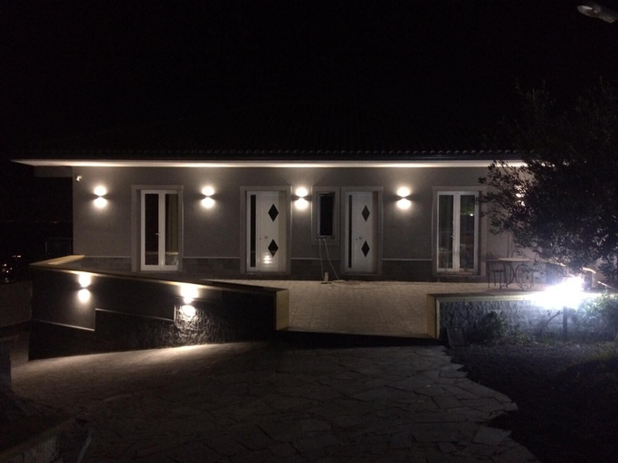 Front of property 2, Villa Antonio, Catania