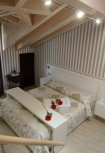 Bedroom 2, Bed and Breakfast Storico, Como