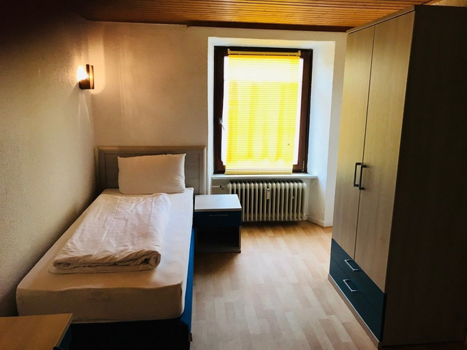 Bedroom 2, Hotel restaurant germania, Bernkastel-Wittlich