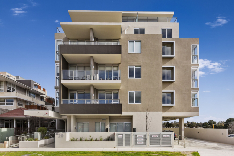 Poplar Sanctuary Apartments, Whitehorse - Box Hill