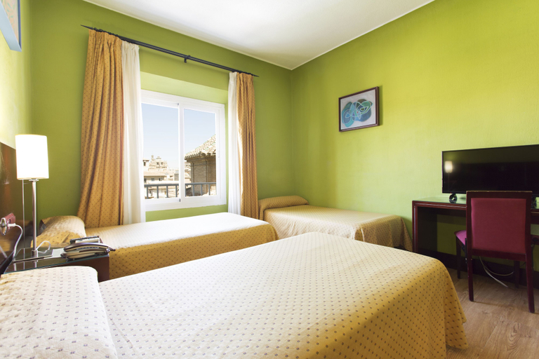 Bedroom 4, Hotel Carlos V, Granada