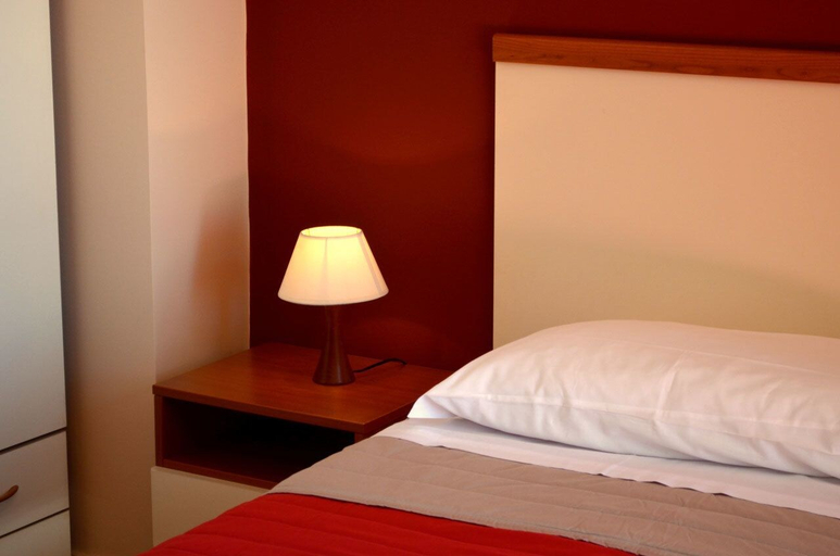 Bedroom 3, L'infinito, Catania