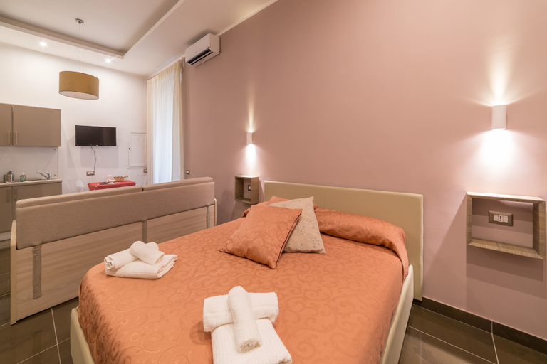 Bedroom 4, Be Italian Bovio Flats, Napoli