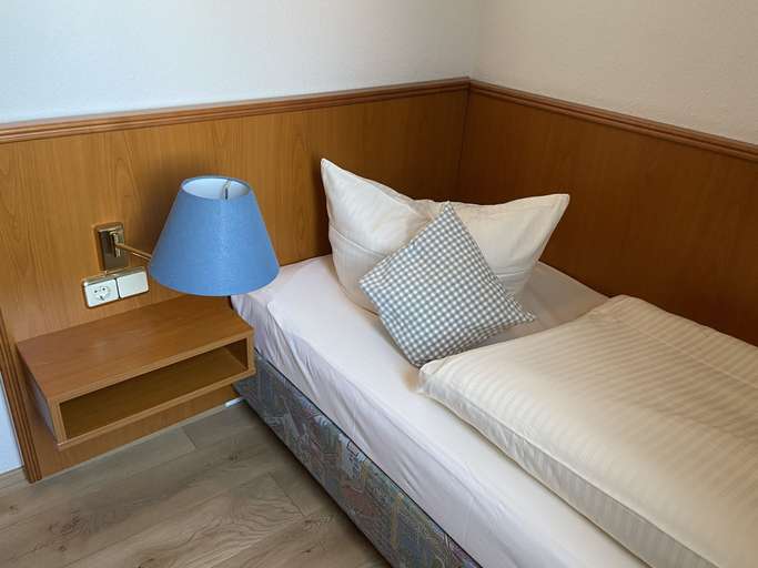 Bedroom 3, Berghotel Hahnenklee mit Ferienhaus, Goslar