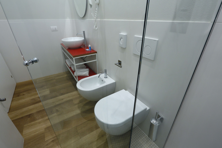 Bathroom 4, Hotel Aurea, Rimini
