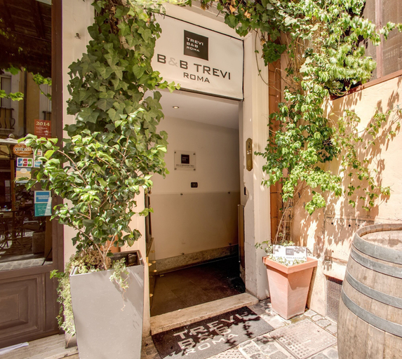 Exterior & Views, Trevi Beau Boutique Hotel, Rome