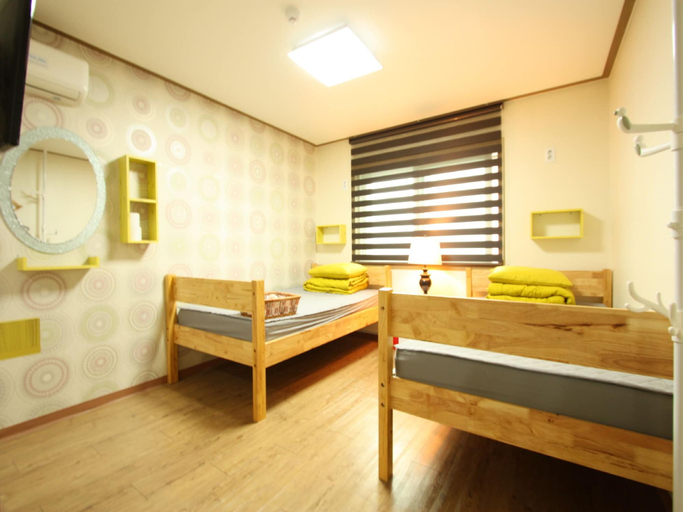 Bedroom 3, Welcome Guesthouse Myeongdong, Jung