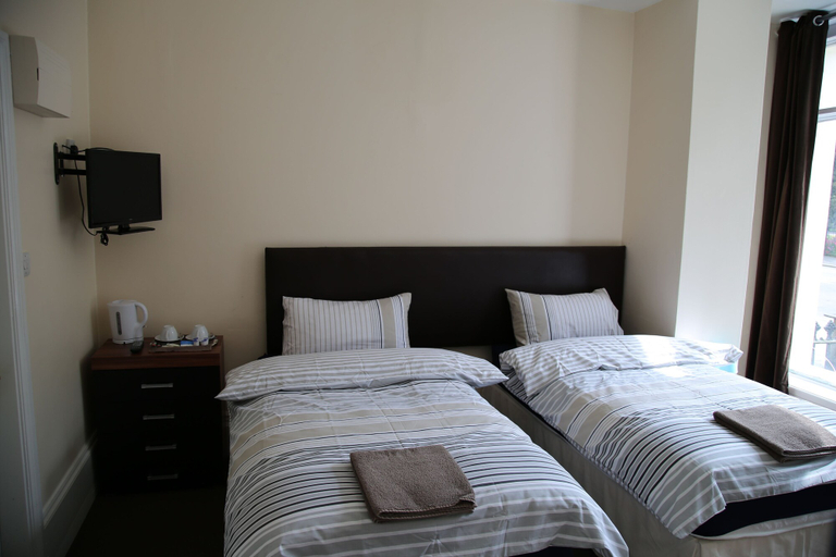 Others, Portsmouth Inns, Portsmouth