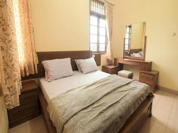 Others 2, Villa Albadar, Subang