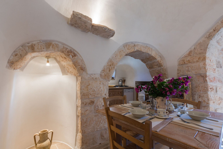 Others 5, Trullo Aurora, Brindisi