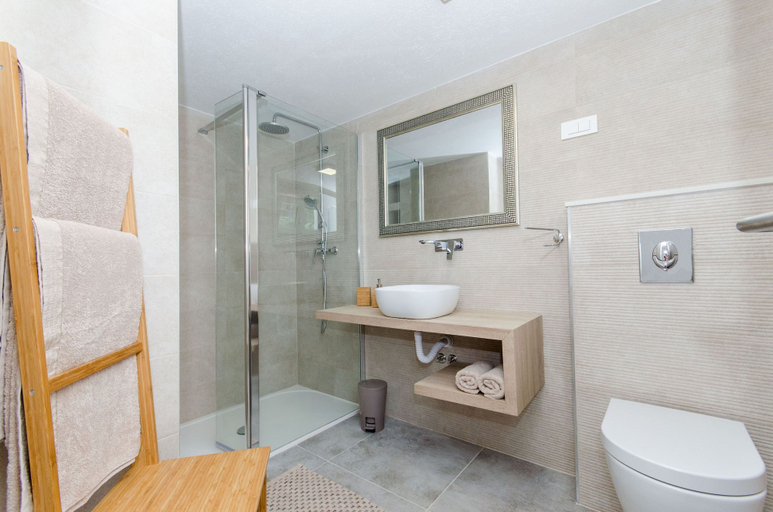 Bathroom 3, Villa Rokova Vala, Selca