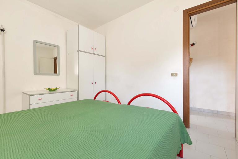Bedroom 5, Appartamento Canneto, Taranto
