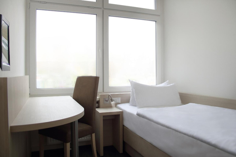 Bedroom 4, Viva Hotel Lübeck, Lübeck