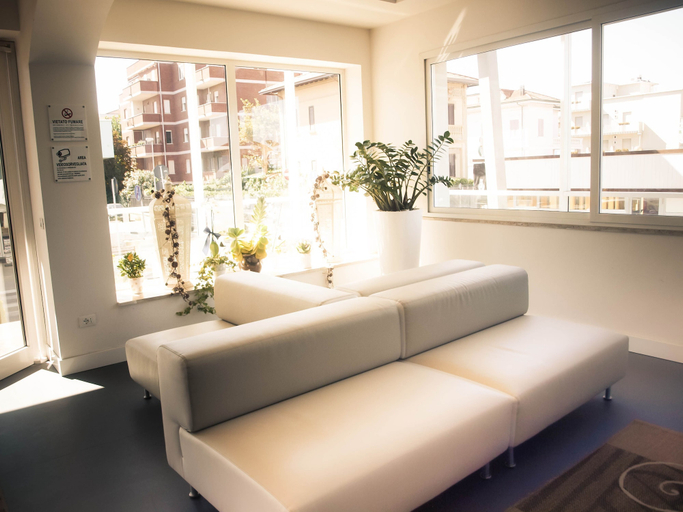 Others 4, Residence Terminus, Rimini