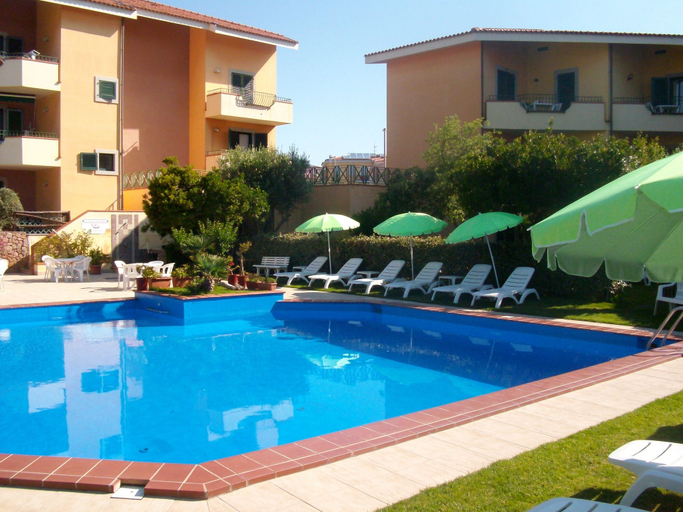 Outdoor pool 2, Residence Li Velieri, Olbia-Tempio