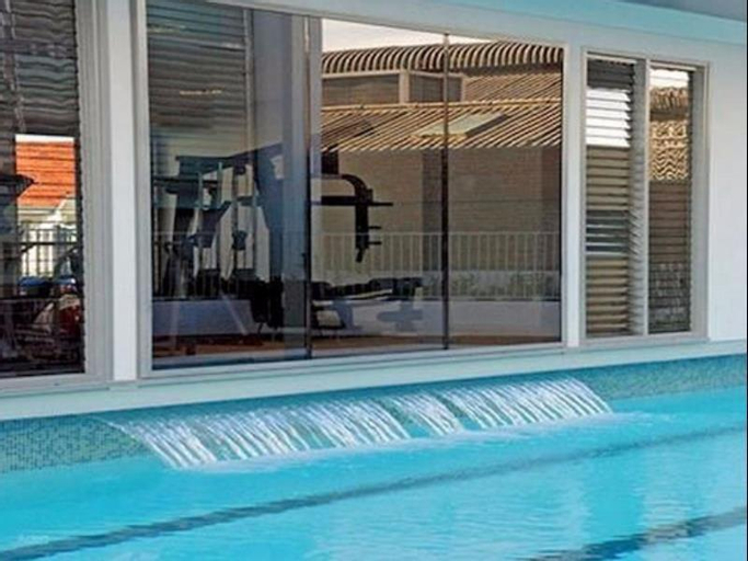 Sport & Beauty 2, Gallery Suites, Fremantle