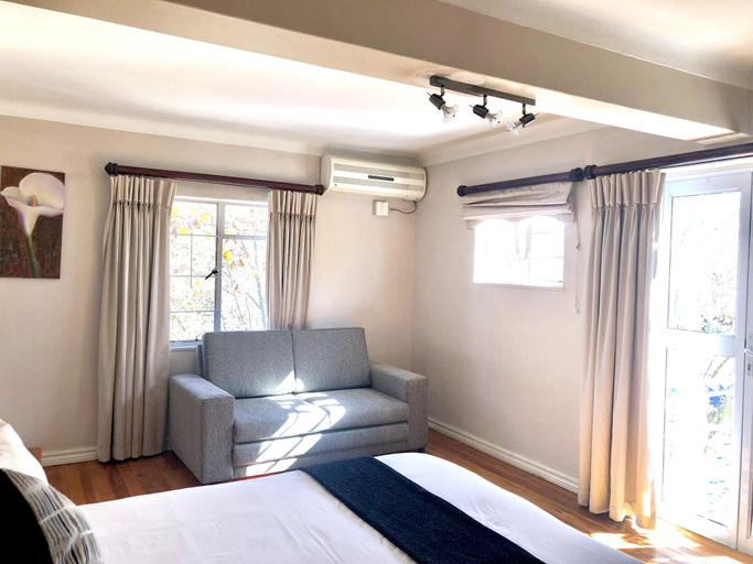 Bedroom 2, Lido Hotel, City of Johannesburg