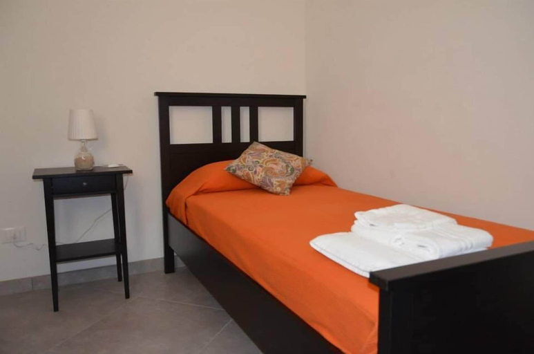 Bedroom 3, Ro.Ri Rooms, Trapani