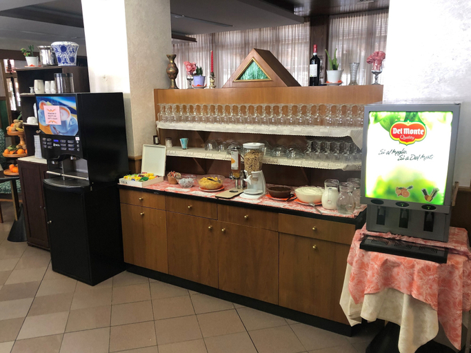 Food & Drinks 4, Hotel Davost, Udine