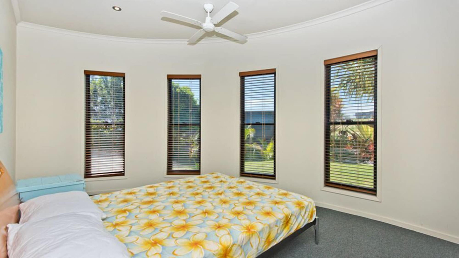Bedroom 3, Blue Crab Beach House, Moreton Island