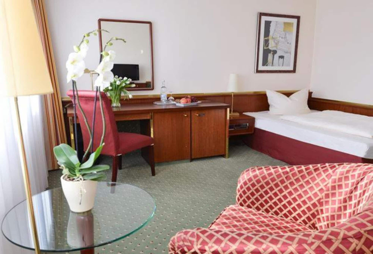 Bedroom 2, City Hotel Siegen, Siegen-Wittgenstein