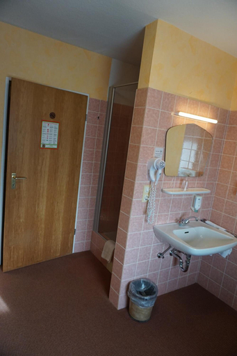 Bathroom 5, Hotel Weinhaus Grebel, Koblenz