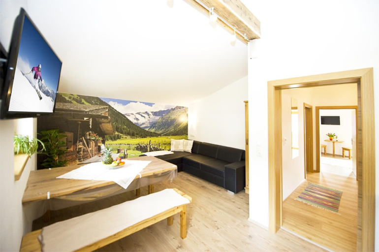 Bedroom 3, Alpenhof Grafleiten, Zell am See