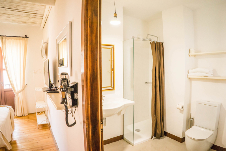 Bathroom 4, Albergo Diffuso Mannois, Nuoro