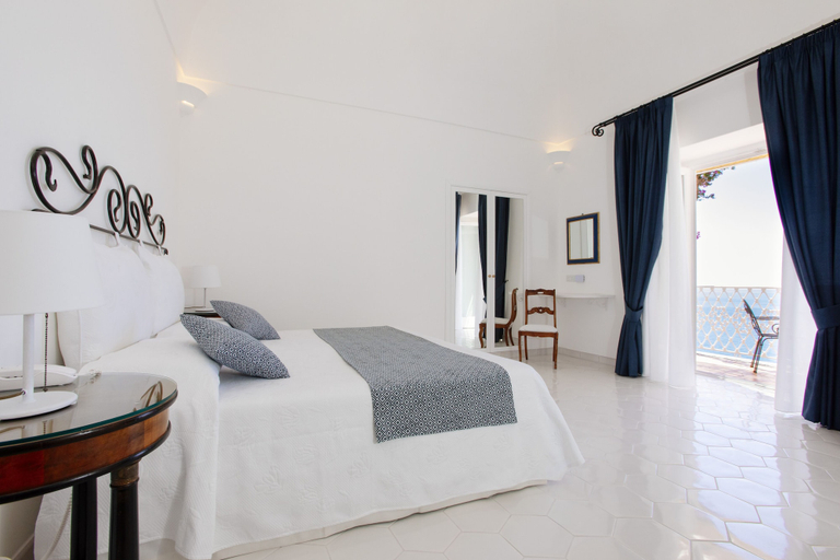 Bedroom 3, La Bizantina, Salerno