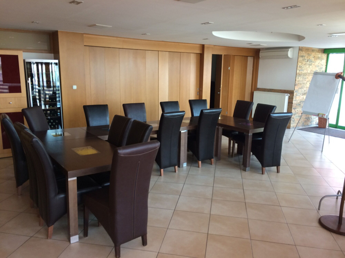 Food & Drinks 5, Hotel Múza, Košice IV