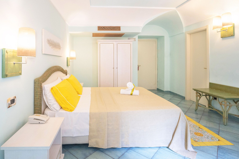 Bedroom 5, Hotel Myage, Napoli