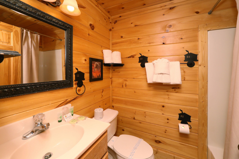 Bathroom 3, Mountain Blessings - Four Bedroom Cabin, Sevier