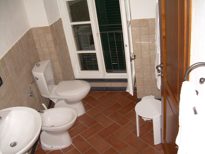 Bathroom 4, La Meridiana B&B Affittacamere, La Spezia