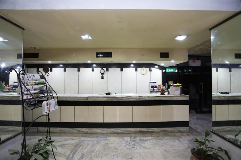 Food & Drinks 4, Hotel keshari, Khordha
