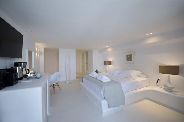 Bedroom 3, Villa Opal, South Aegean