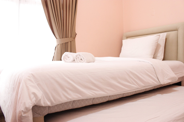 Bedroom 3, Deluxe 2BR Apartment at Newton Residence with Mountain View, Bandung