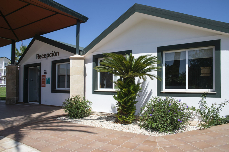 Exterior & Views 2, Pierre & Vacances Menorca Cala Blanes, Baleares